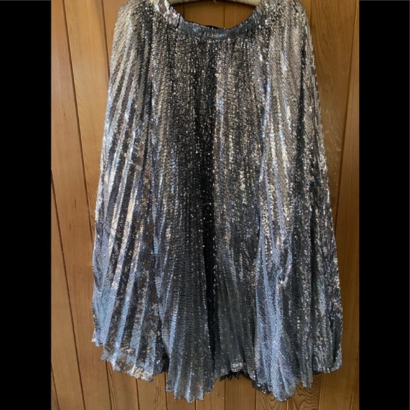 MSGM Pleated Sequin Midi Skirt - Picture 6 of 11